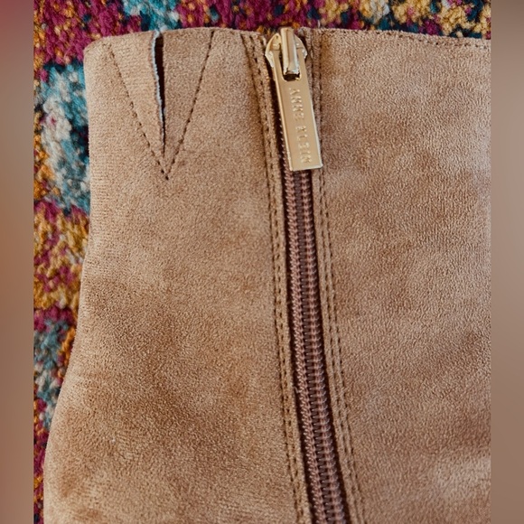 Anne Klein | Women’s tan faux suede round heel, side zip ankle boots, size 8 - Picture 8 of 13
